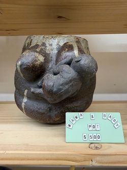 Motherhood breastfeeding art ceramic artwork black clay Darkhorse mama and baby pot