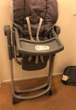 Adjustable feeding chair