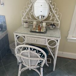 White Wicker Dressing Table And Chair