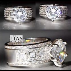 New 18k White Gold Engagement Ring 
