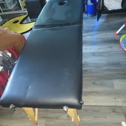Massage Table 