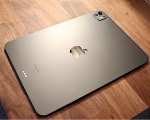 iPad Pro 11” M4 256GB Space Black Bundle