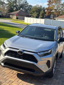 2025 Toyota RAV 4 LE
