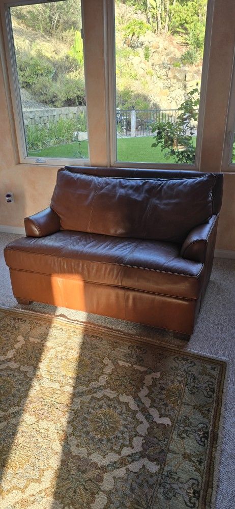 Ethan ALLEN Leather Couch w/Twin Sleeper