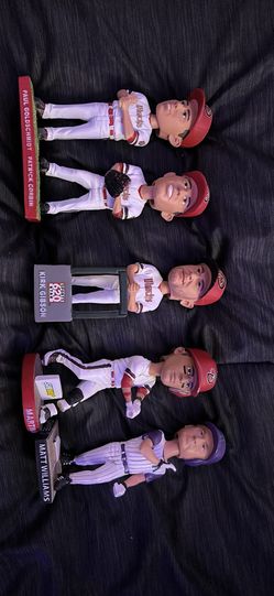 baseball bobble heads