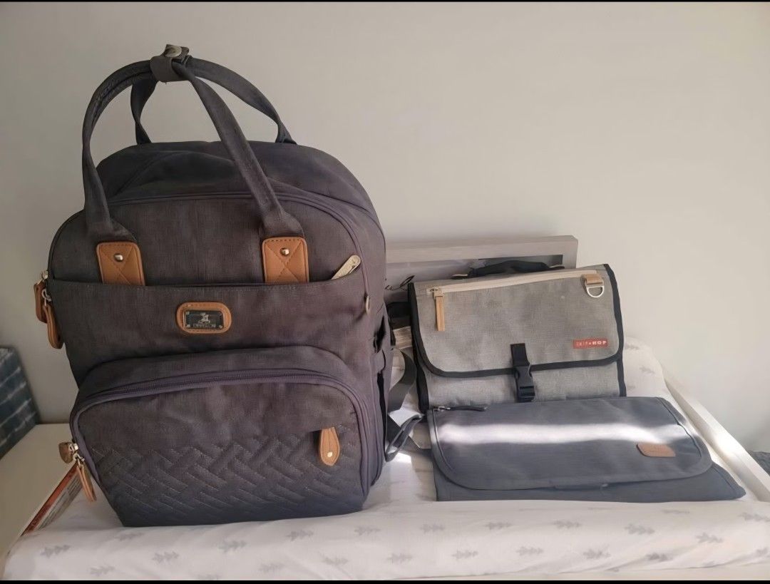 Dikaslon Diaper Bag Backpack with 2 Portables Changing Pad