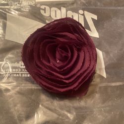 6 Brand New Clip Flowers