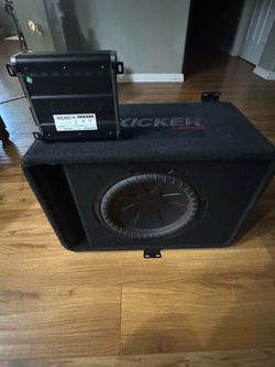 Kicker comp R subwoofer with 400 watt kicker amp