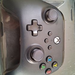 Wired Power A Xbox controller(barely even used)