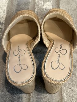 Jessica simpson camree store platform sandal