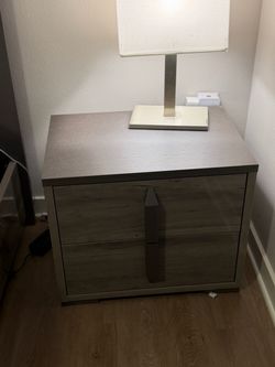 Queen bedroom set