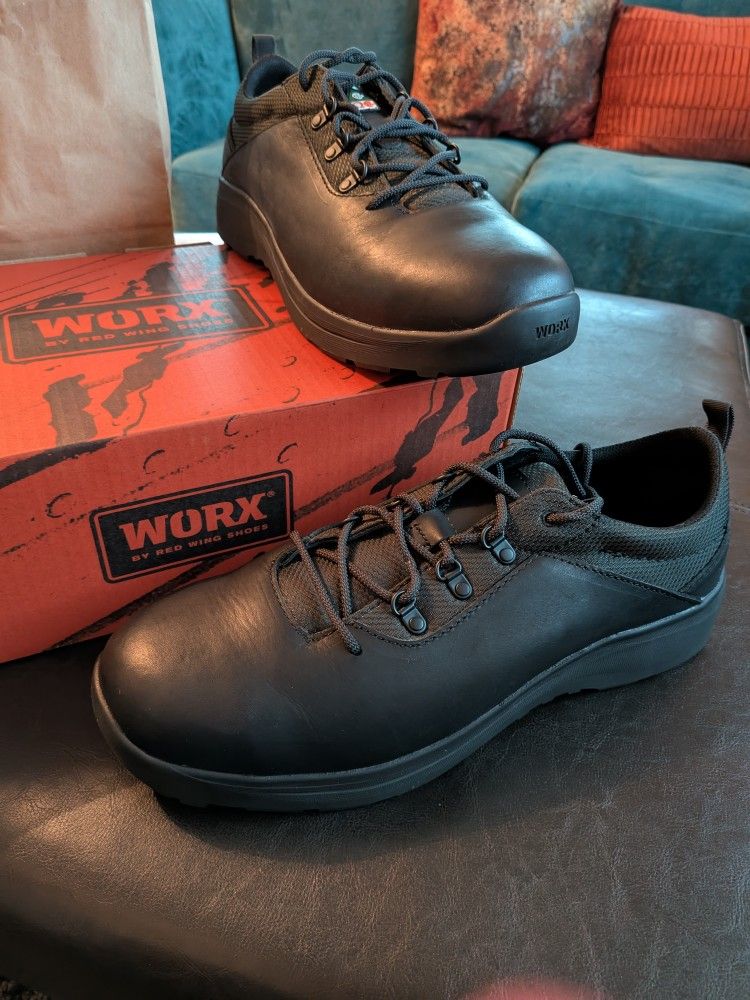 MENS STEEL TOE WORK BOOT - REDWING