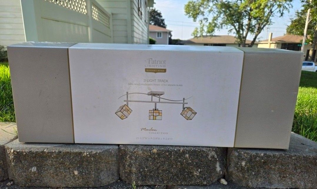 3-Light Track Lighting Fixture 