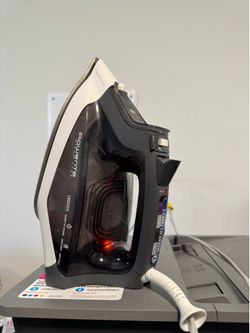 Rowenta Steam Care Iron – 1600W