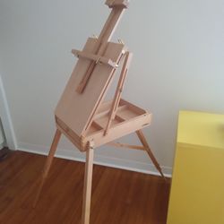 Easel