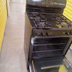 Natural Gas Stove Used Like New Comes W/30 Day Warranty 