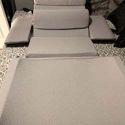 9 Piece Wedge Pillow Set