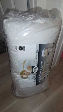 Never Used King Set Of Pillows