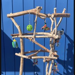 Large Bird / Macaw Perch Tree … A Gorgeous Tree And Tall ( Great For Those With Cats / Dogs Or Kiddos)!!