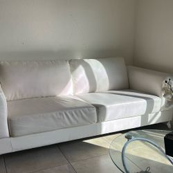 bellos mueble blanco en perfecta condicionea