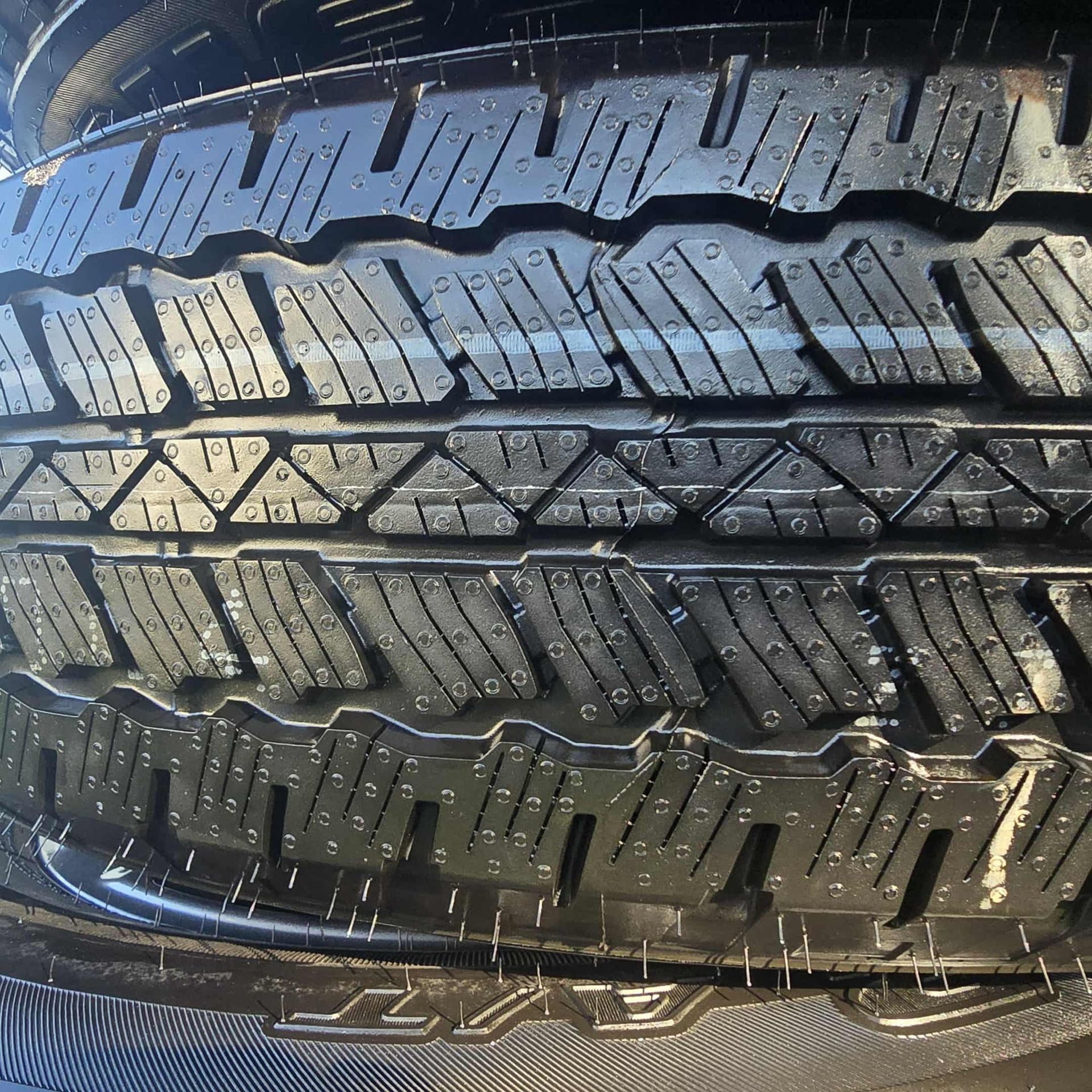 4 NEW BRIDGESTONE TIRES 255-75R17 $650
