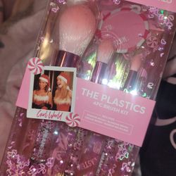 Pink Mean Girls Makeup Brush Set 