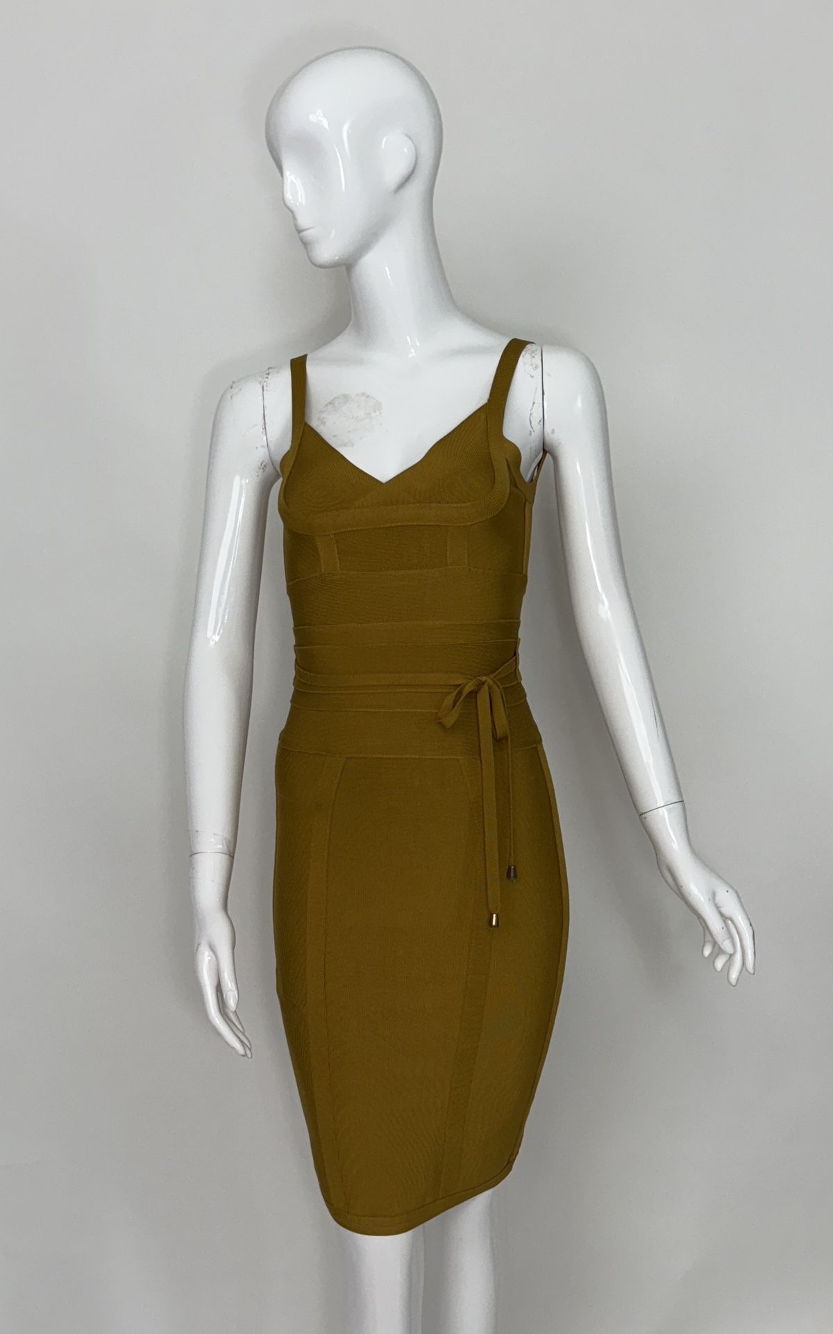 Mustard Seamless Bandage Dress – Size Small – Bodycon 37” – Polyester/Spandex