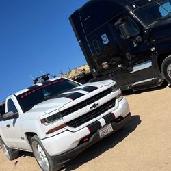 2017 Silverado Single Cab Long Bed Clean Tittle 5.3 V8