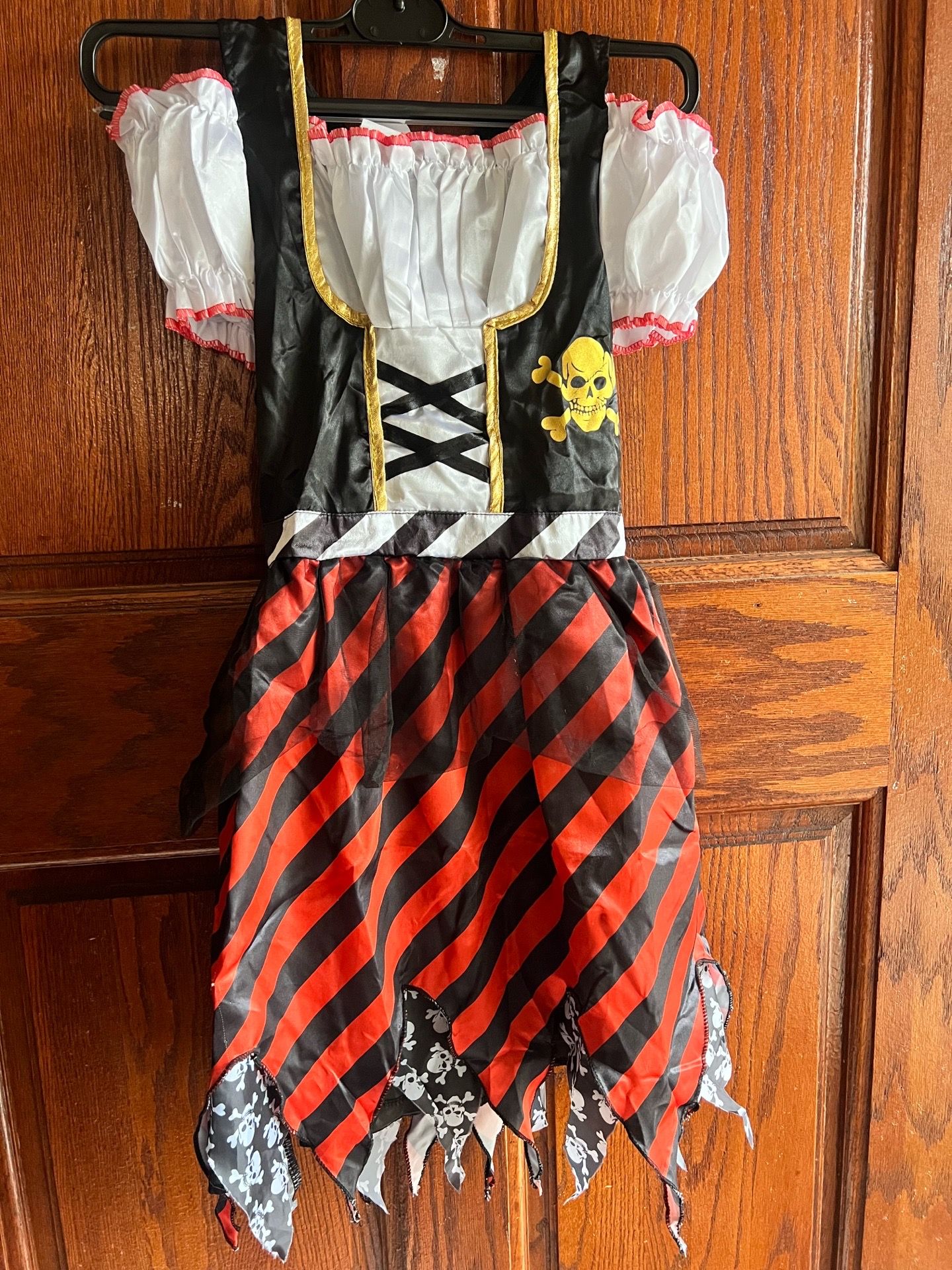 Girl’s pirate costume