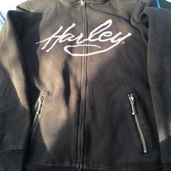 Woman’s extra large zip up Harley Davidson hoodie nice only $20 firm