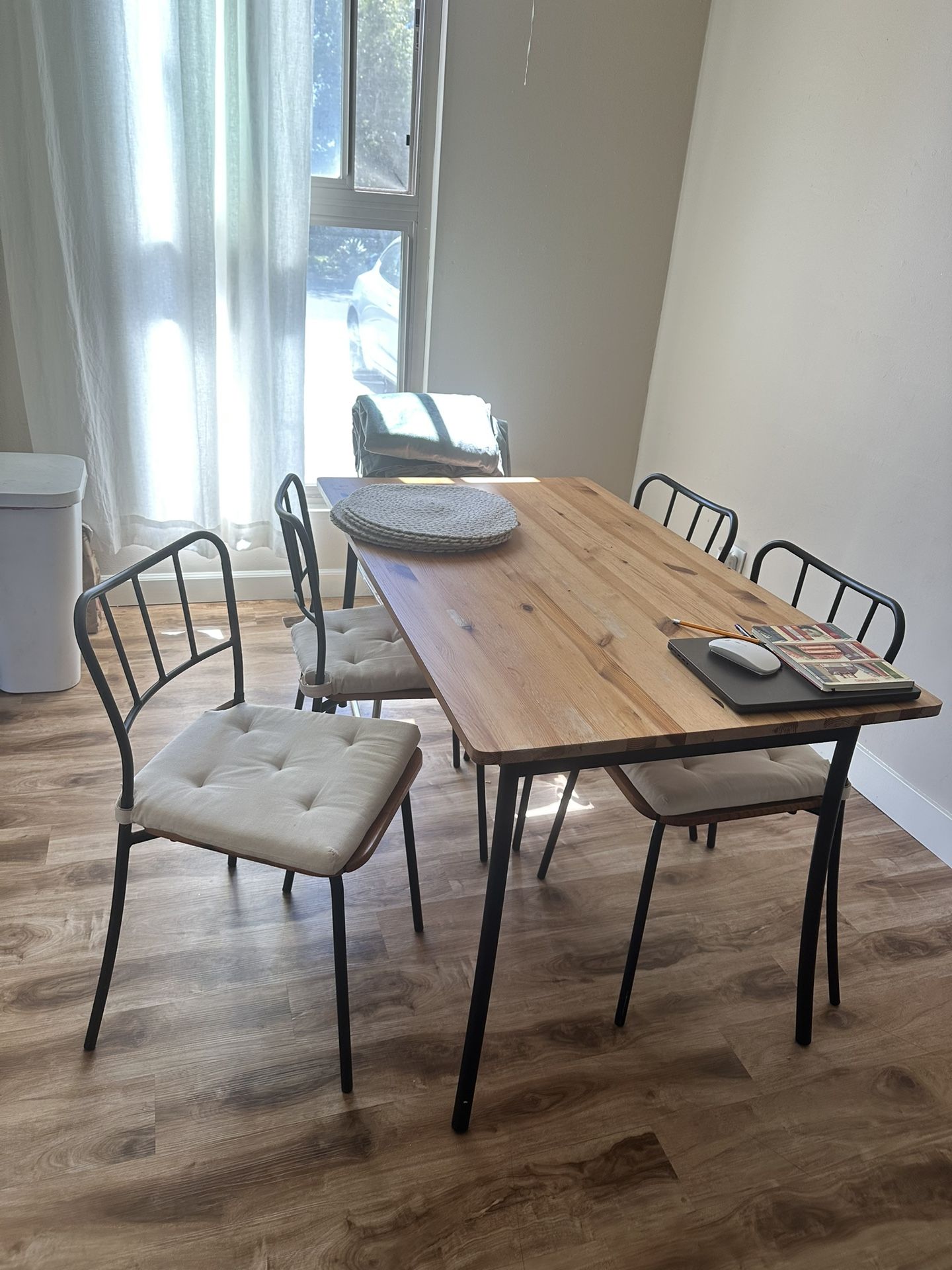 Dining Table With 4 Chairs