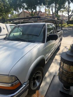 Chevrolet S-10 pickup