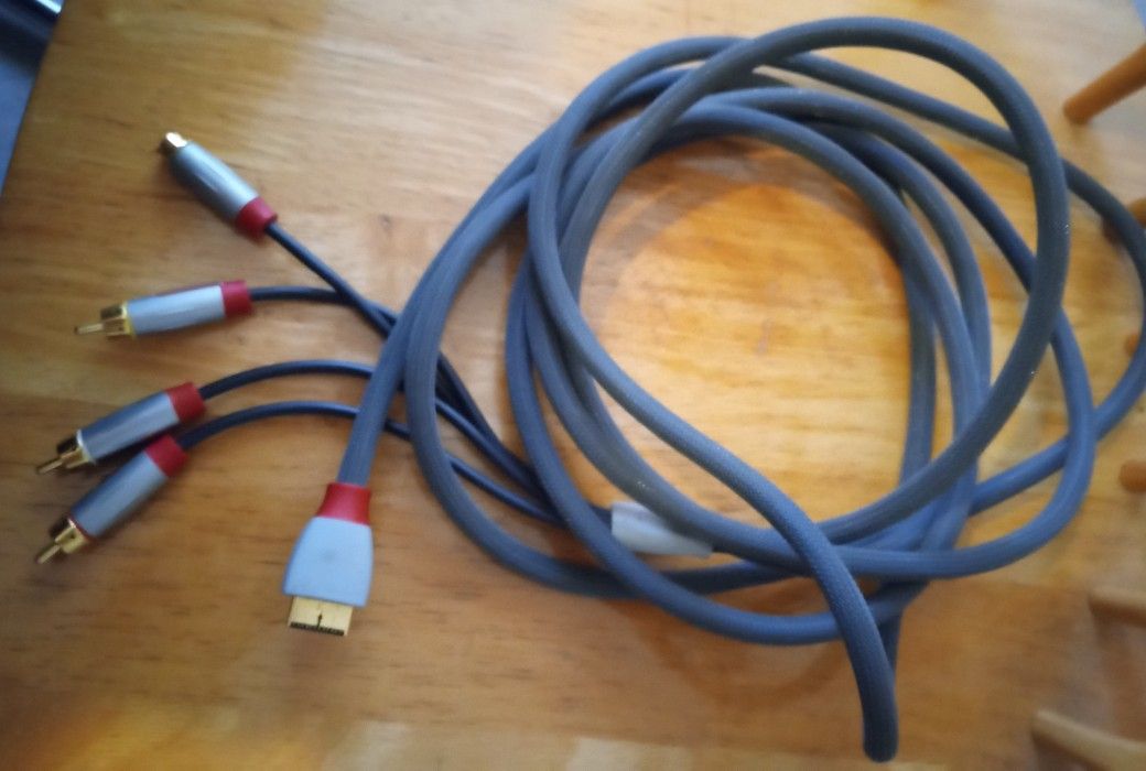 Rocketfish Stereo Audio/Video Gaming Cable 12 Ft. For PS2 & PS3 12 Ft