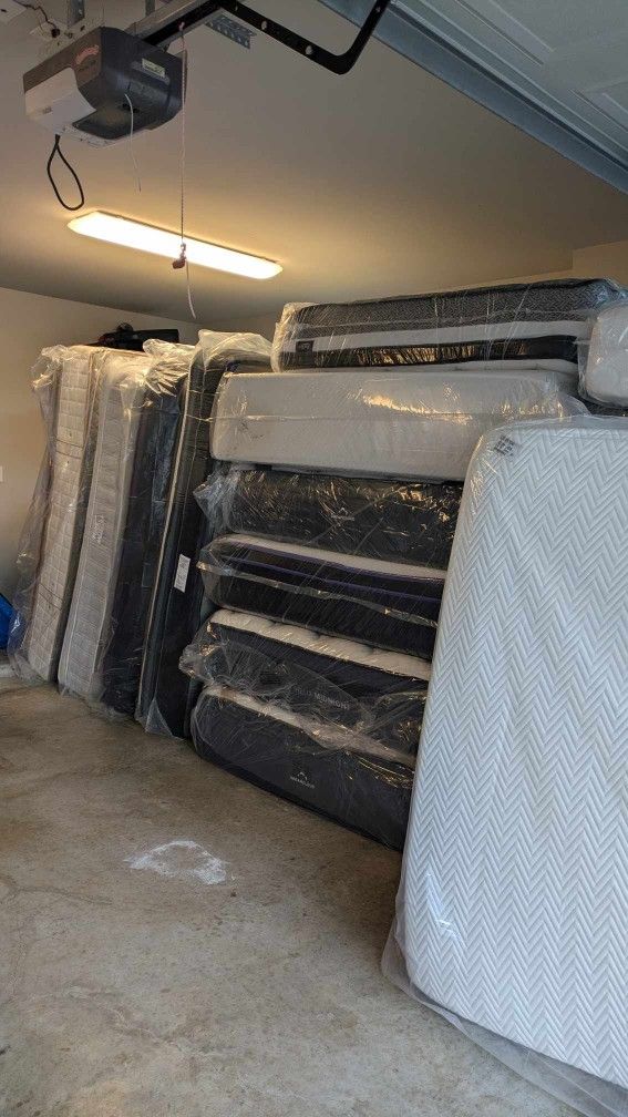 Luxury Name Brand Mattresses, Huge Discounts