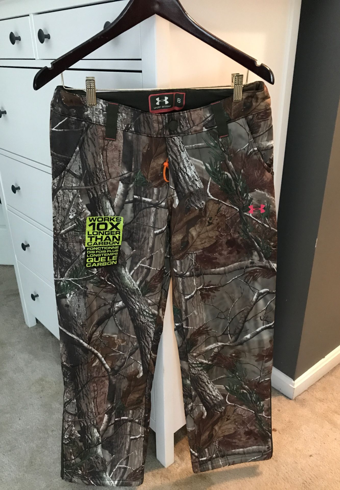 Under Armour Snow/ Hunting camo pants.