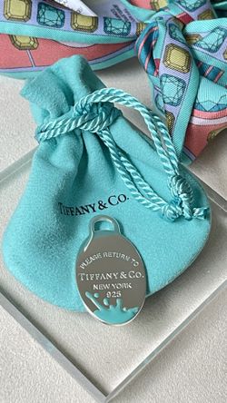 Tiffany & Co. Return to Tiffany Large Oval Silver Charm NEW $375