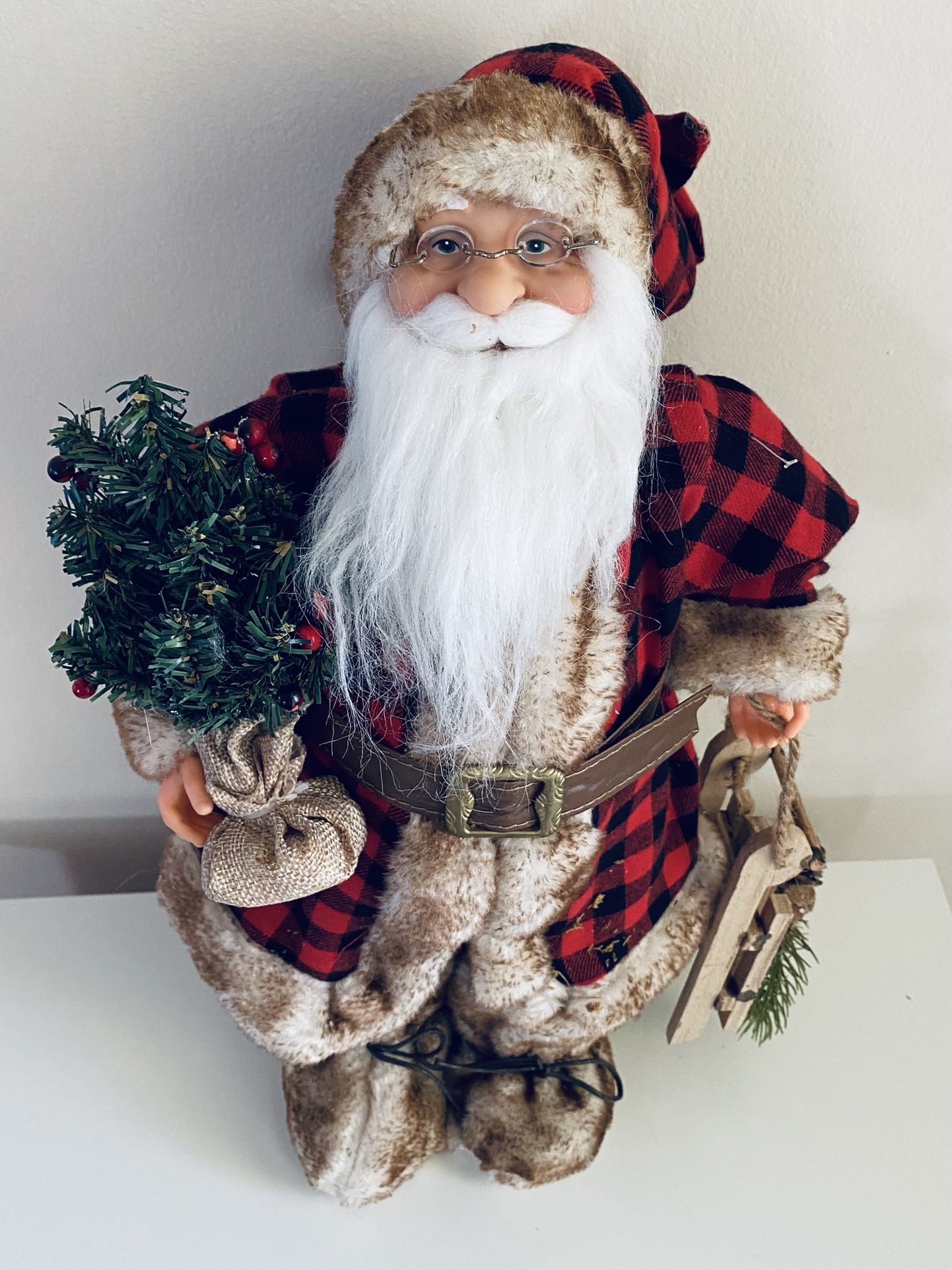 BRAND NEW 17” Country Rustic Santa Claus Figure / Papa Noel Rústico 17” – Holiday Decoration