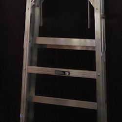 WERNER ALUMINUM STEP LADDER....250 LBS....6 FT (MAX REACH 10 FT)....NEW.....$  50