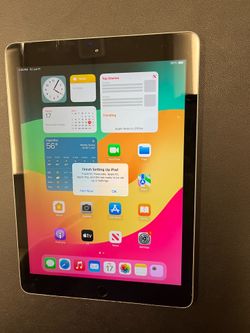 Apple iPad (6th Generation) 32GB