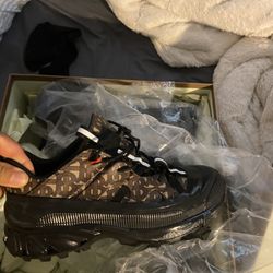 Burberry Shoes Arthur’s 