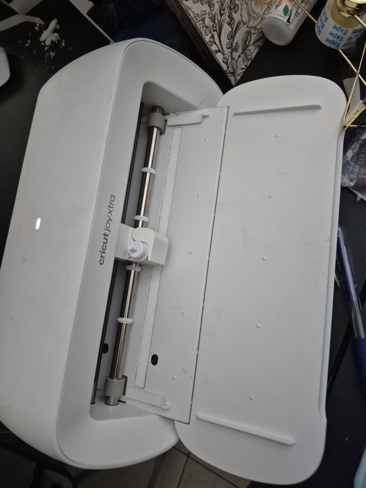 Cricut JoyXtra W/ Vinyl