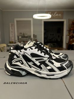Balenciaga Runners (Black&White)