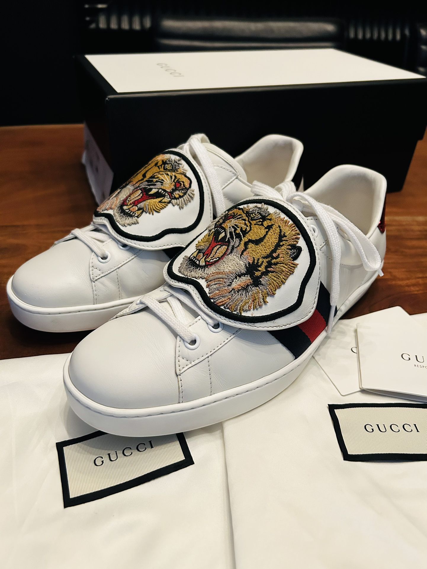 Gucci Ace Tiger Patch Sneakers Size 10 Us/9 Gucci Retail $830