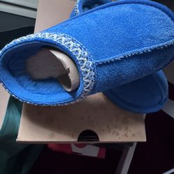 Royal blue UGG