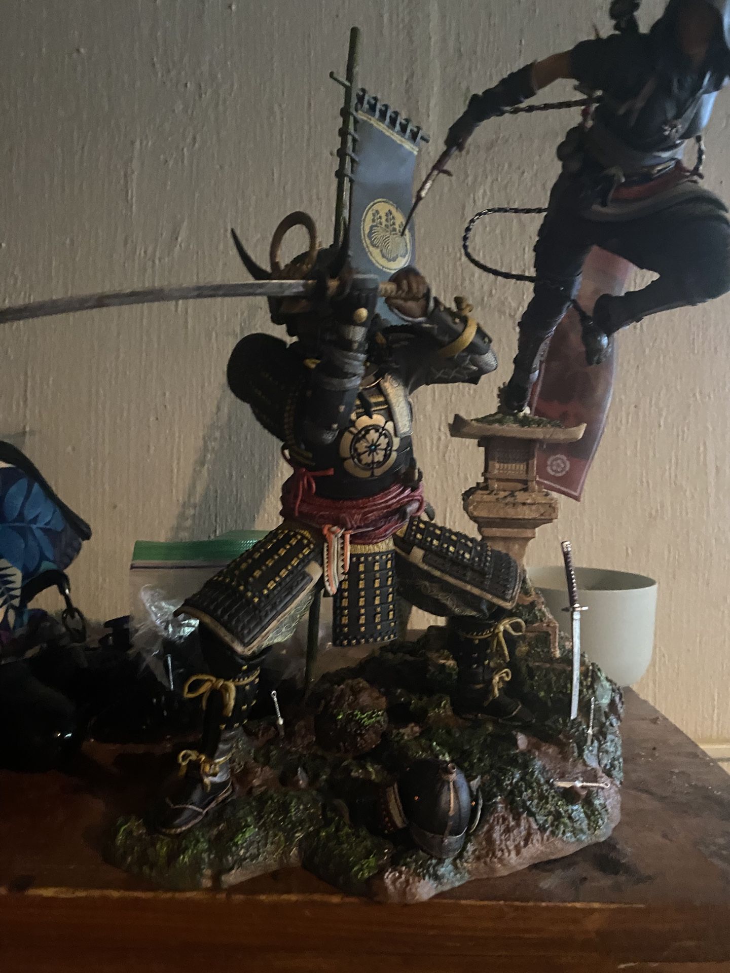 Assassin Creed Shadow Statue