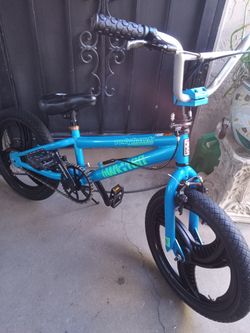 BMX BIKE TONY HAWK TIRES SIZE 18 READY FOR RIDE 