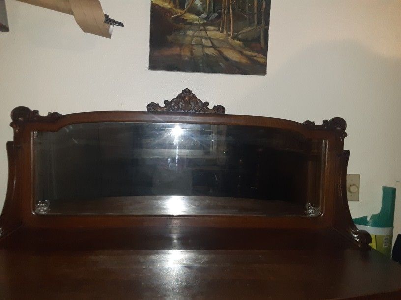 BEAUTIFUL ANTIQUE BUFFET