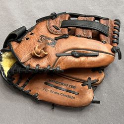 NWT Champion Sports Leather Front Fielder's Glove LHT 10.5 CP1100 right handed 