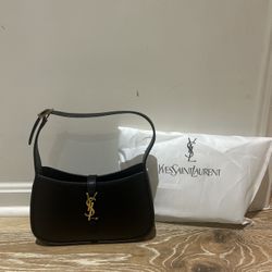 SAINT LAURENT Women’s Le 5 À 7 Mini Leather Shoulder Bag