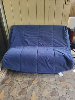 VENDO SOFÁ CAMA NUEVO $300 UNA CAMA PRÁCTICA EN PERFECTA CONDICIONES $200